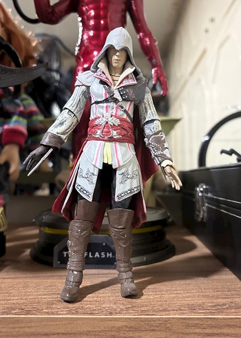 Assasins Creed Ezio Figür