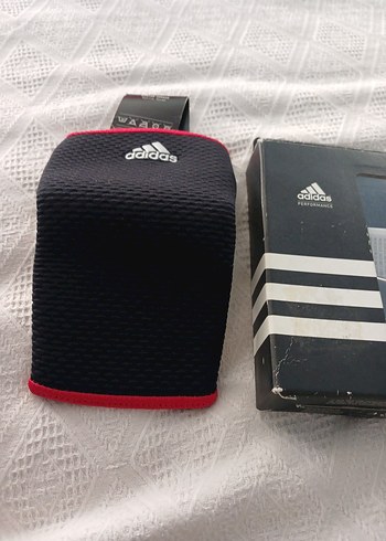 Adidas Siyah Akıllı dirseklik
