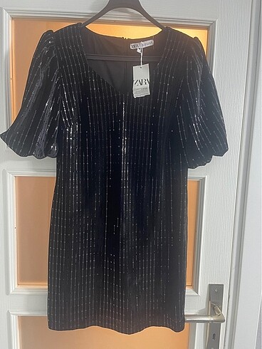 zara kadife gece yılbaşı elbisesi