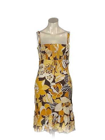 PreLoved Günlük Elbise %70 İndirimli.