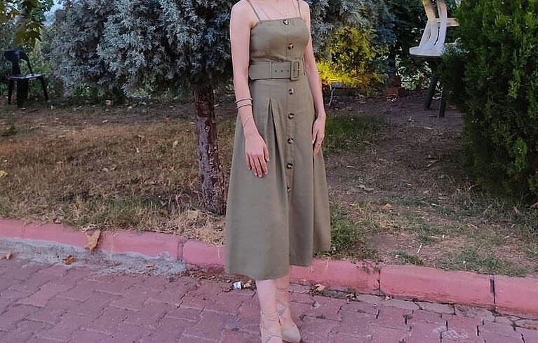 Kemerli midi yeşil elbise