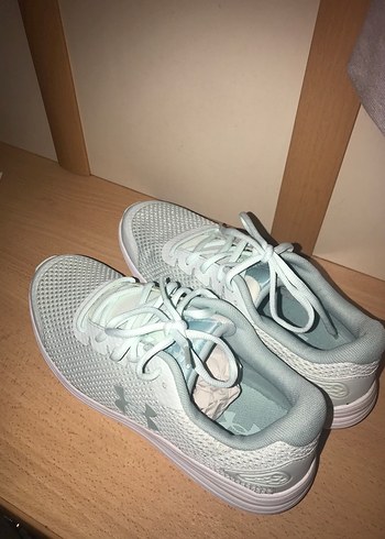 Bağcıklı Kadın Spor Ayakkabı