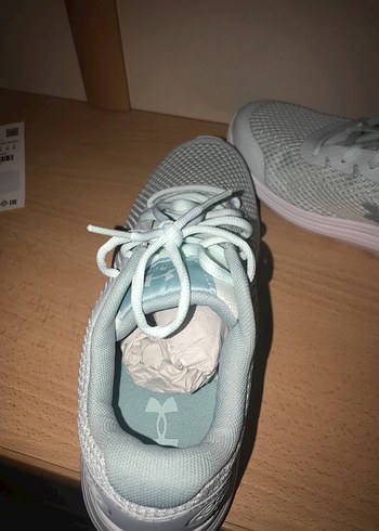 39 Beden Bağcıklı Kadın Spor Ayakkabı