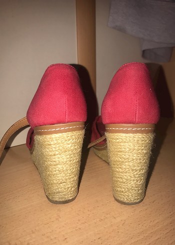 38 Beden Kırmızı Süet Dolgu Topuklu Kadın Ayakkabı
