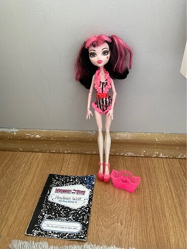 monster high bebek