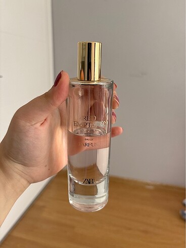 Beden Zara red temptation parfüm
