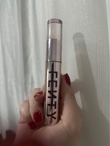 Fenty Beauty Fenty riri ruj
