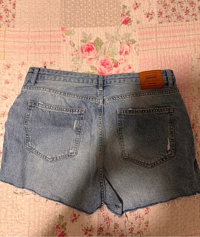 Stradivarius xl beden şort etek - Görsel 2