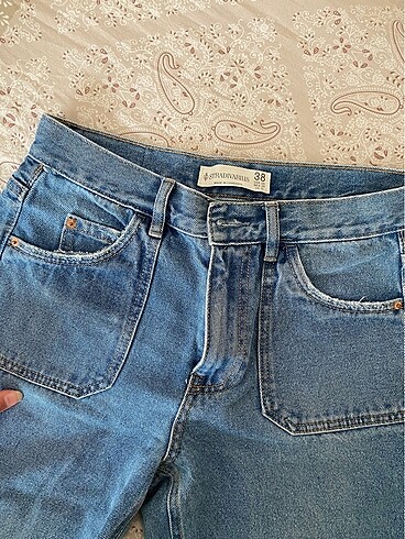 38 Beden mavi Renk Stradivarius jean
