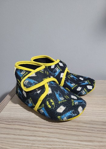 Velcro Bağlamalı Erkek Çocuk Kaydırmaz Terlik