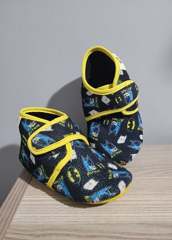 LC Waikiki Velcro Bağlamalı Erkek Çocuk Kaydırmaz Terlik