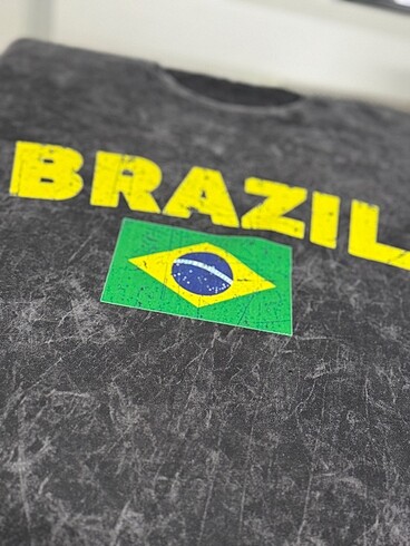 m Beden Yıkamalı Brazil Baskılı Tshirt