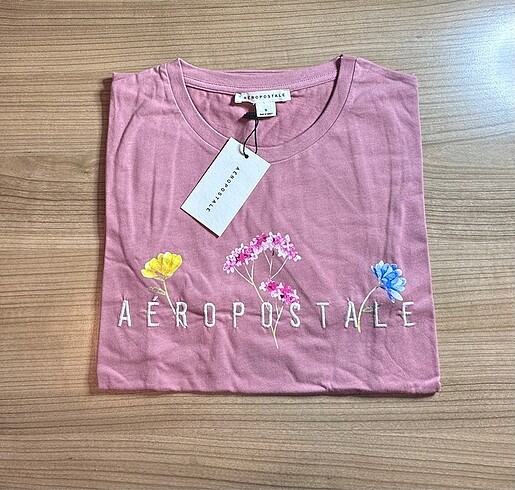 Aeropostale T-shirt