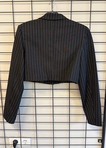 Massimo Dutti Düğmeli Siyah Çizgili Kısa Blazer