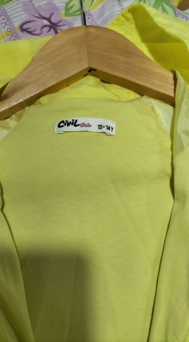 Kız Çocuk Sarı Kapüşonlu Yağmurluk - Görsel 2