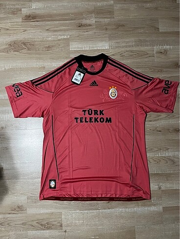 Galatasaray 2010/11 orijinal sıfır etiketli forma