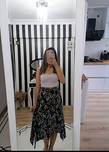 l Beden Midi çiçekli etek