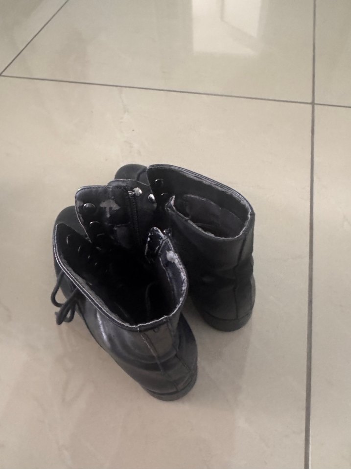 Siyah Deri Goth Tarzı Kadın Botları - Görsel 2