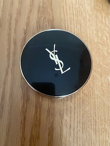 YSL cushion fondoten