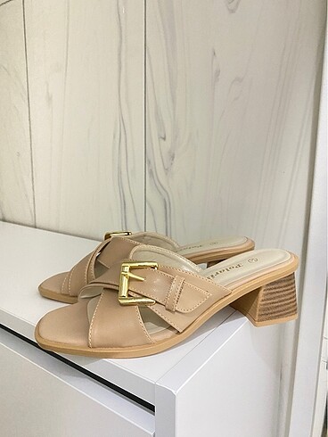 Bej topuklu terlik - Görsel 3