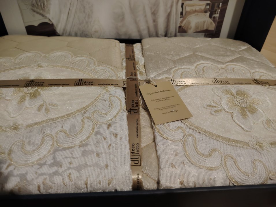 Nakışlı, güpürlü Kadife Yatak Örtüsü / Pike Takımı - Görsel 4