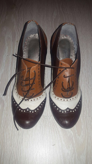 Kahverengi krem beige renklerinde hafif topu