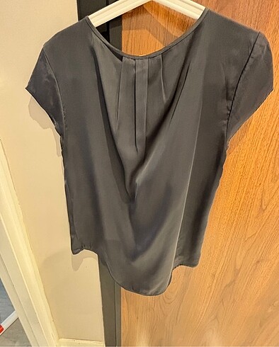 H&M H&M marka saten üst