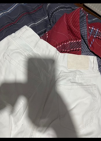 s Beden Düğmeli Beyaz Kadın Kot Pantolon