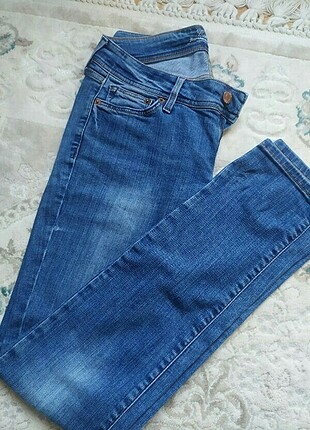 Colins jeans