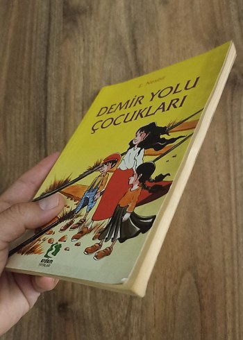  Beden Renk Demir Yolu Çocukları - E. Nesbit