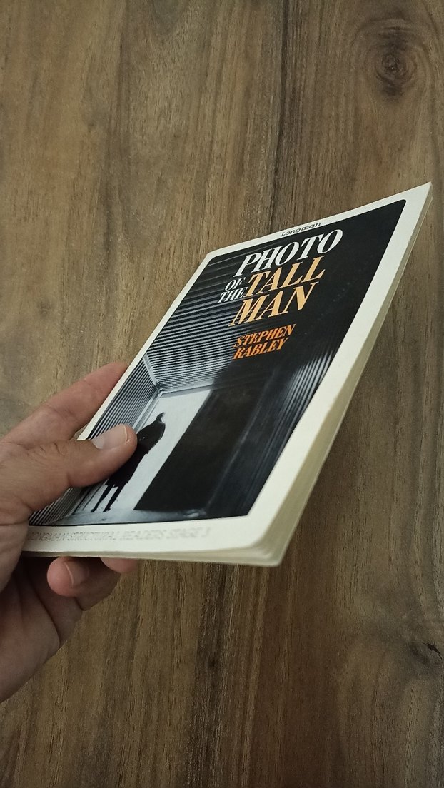 Stephen Rabley'den Photo of the Tall Man Kitabı - Görsel 4