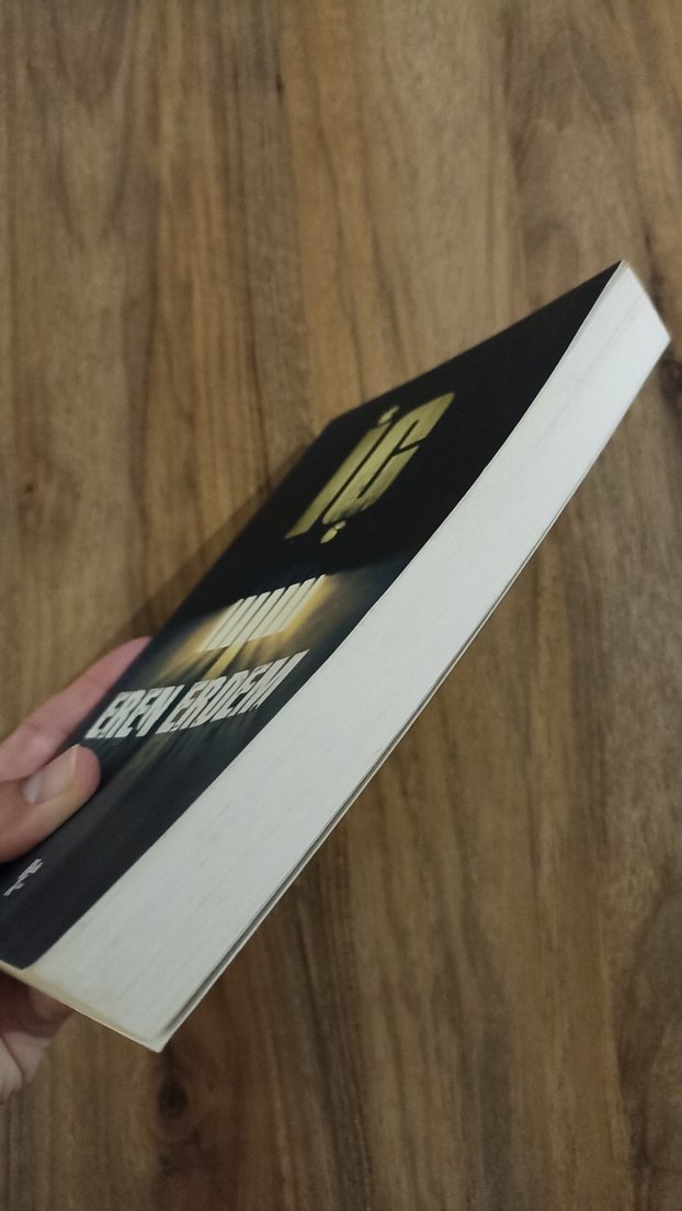 İç - Eren Erdem Roman - Görsel 4