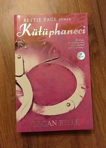 Kütüphaneci - Logan Belle