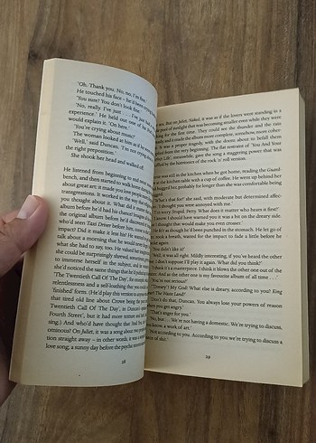 Beden Juliet, Naked - Nick Hornby