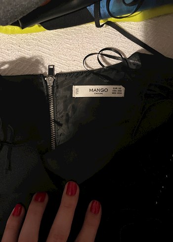 Mango Siyah Kolsuz püskül Detaylı mini Elbise - Görsel 3