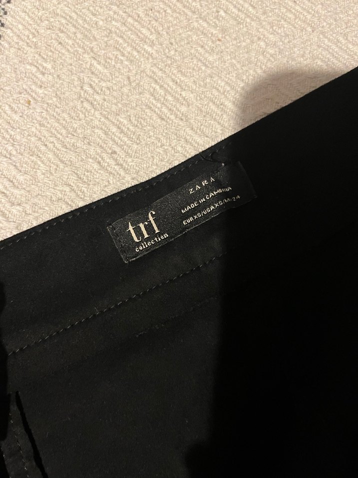 Düğmeli Siyah Mini Etek ZARA - Görsel 3