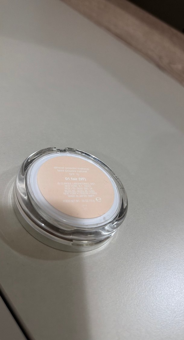 Clinique pudra - Görsel 2