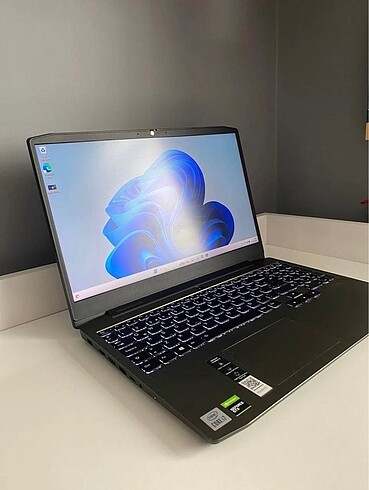 LENOVO IDEAPAD CREATOR 5 TERTEMİZ SORUNSUZ