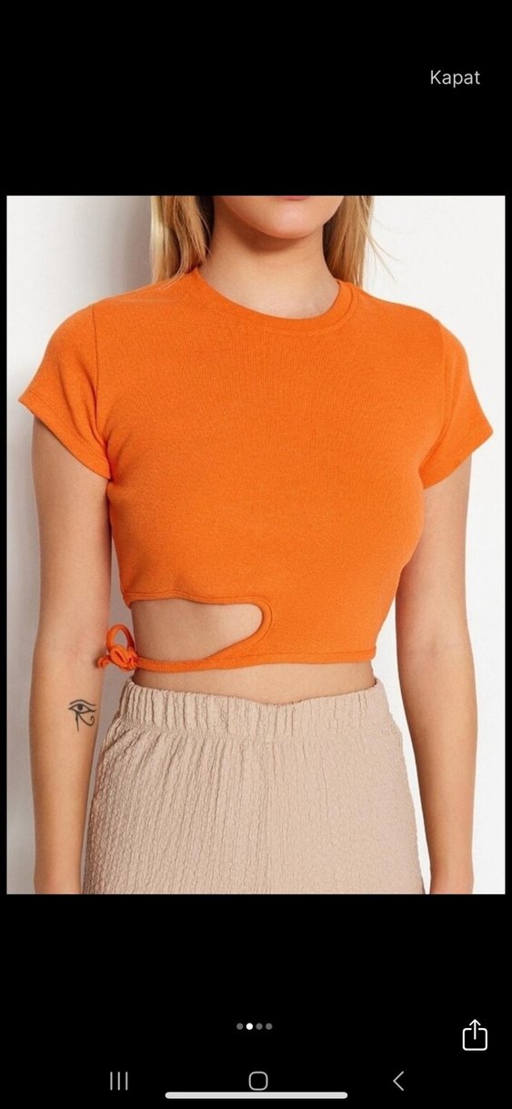 Kısa Kollu Crop - Görsel 2