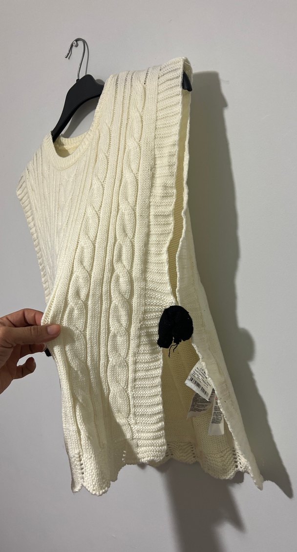 Beyaz Örgü Kolsuz Mini Kazak - Görsel 4