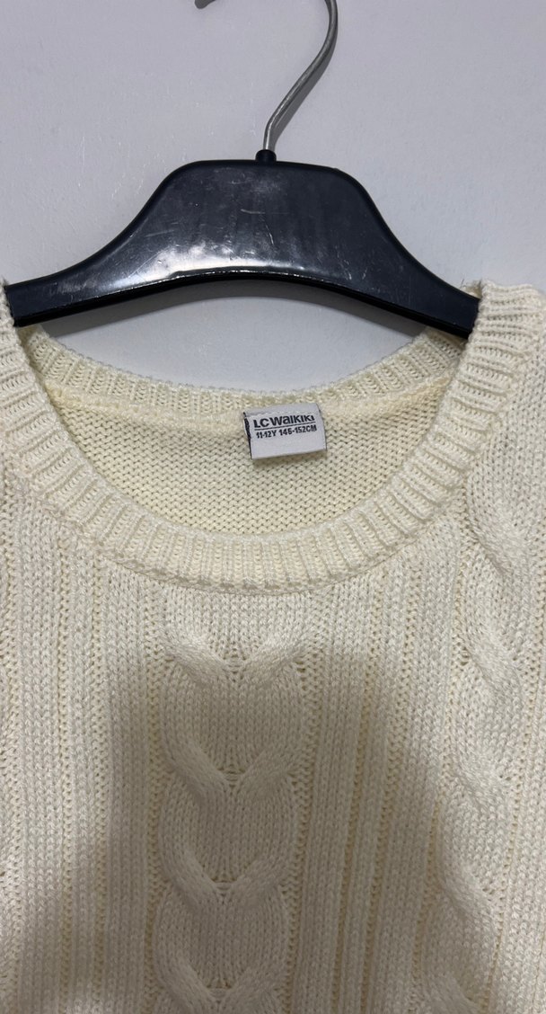 Beyaz Örgü Kolsuz Mini Kazak - Görsel 3