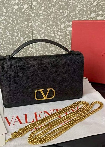 Valentino ürünü