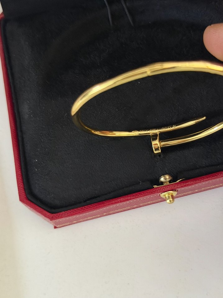 Cartier Altın İnce Bileklik — görsel 2/4