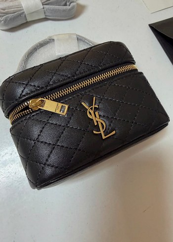 Saint Laurent ürünü