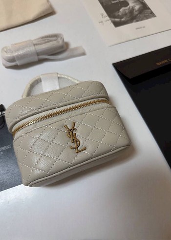 Saint Laurent ürünü