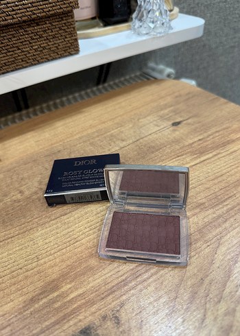 Beden Dior Rosy Glow Koyu Bej Allık