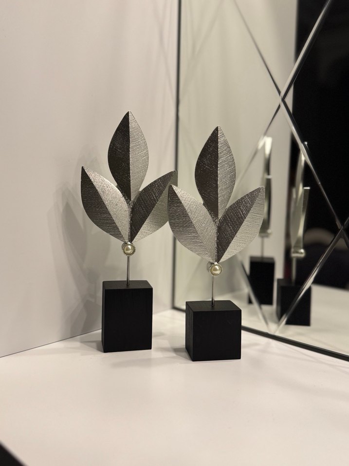 Gri Yaprak Figürleri Siyah Kaideli - Görsel 4