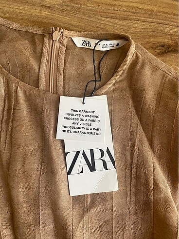 Zara üst