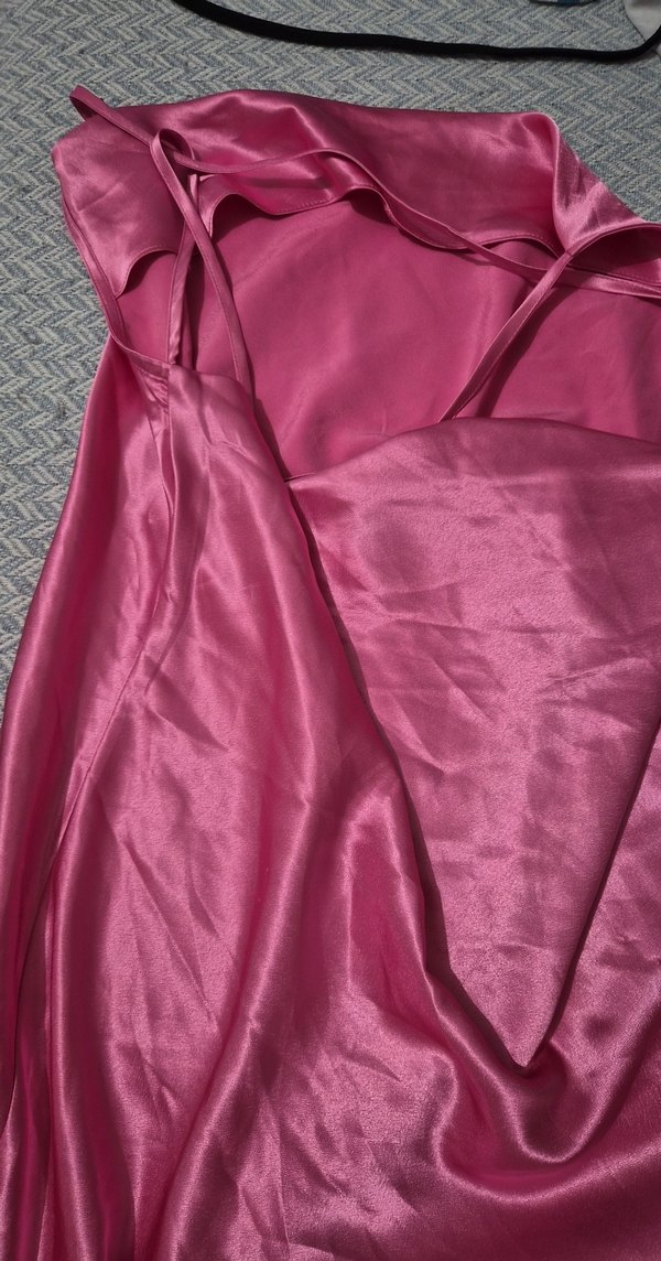 Pembe Parlak saten elbise - Görsel 2