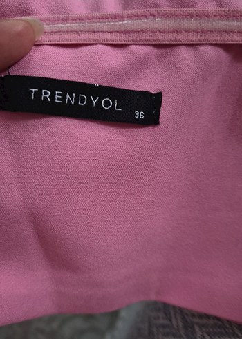 Pilise Detaylı Pembe Straplez Büstiyer - Görsel 3